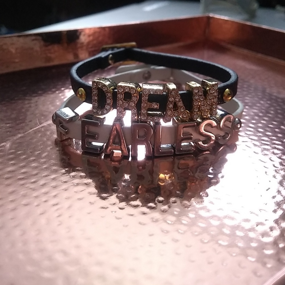 Set of 2 Bracelets